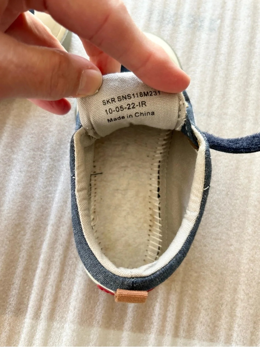 See Kai Run Stevie ll Chambray Classic Sneaker Lightweight Sporty Size 9 Unisex - Picture 8 of 11